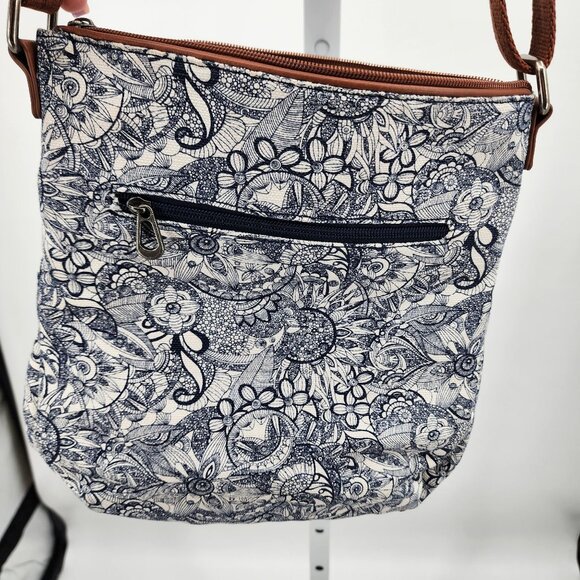 Sakroots Artist Circle Crossbody Bag Floral Print 11x10 Shoulder Purse NWOT - Picture 7 of 12